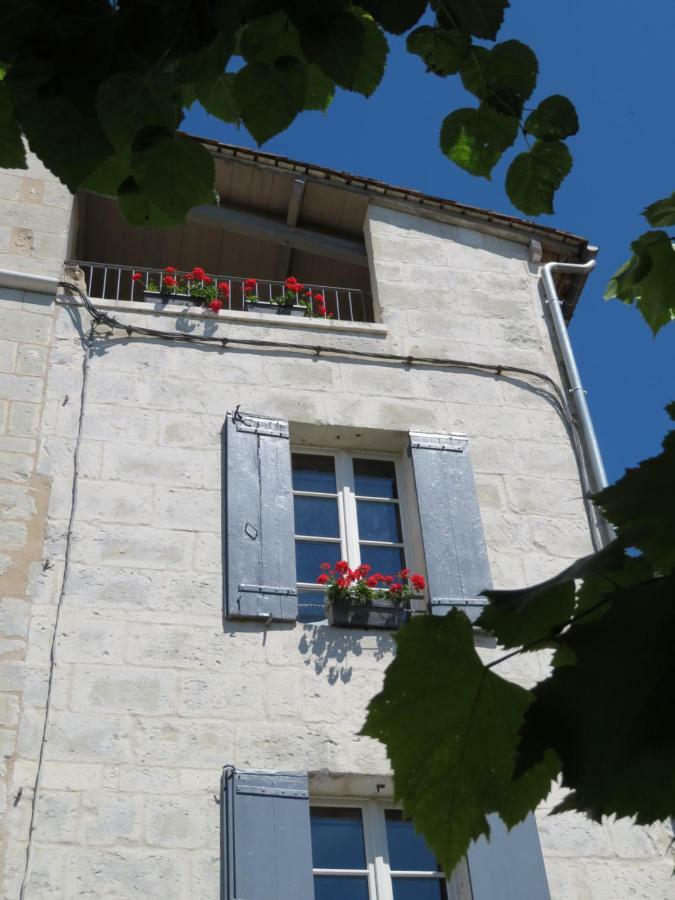 Apartment Bellevue Aubeterre-sur-Dronne Eksteriør billede